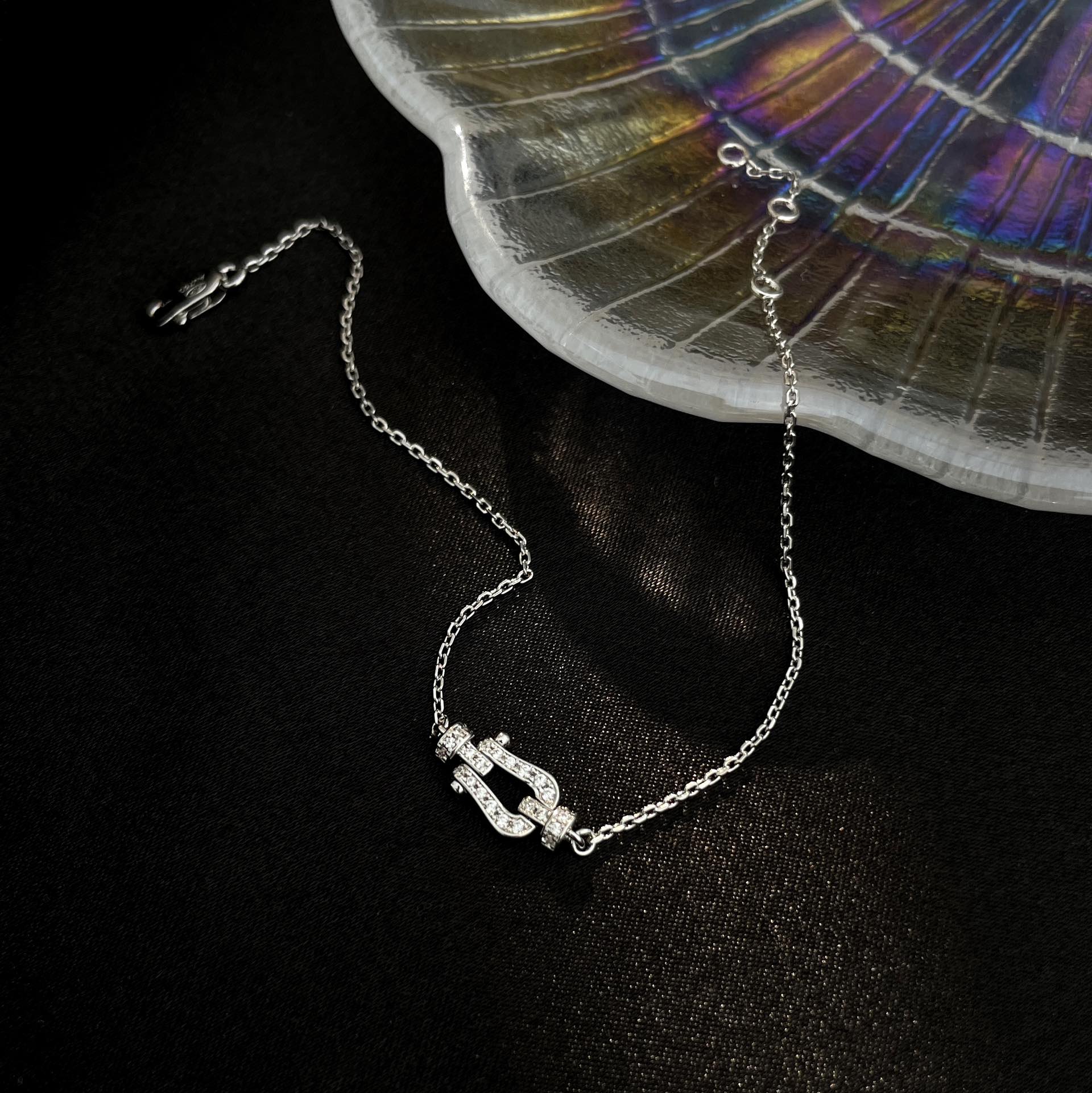 Aura FORCE 10 FULL DIAMOND BUCKLE CHAIN LINK MINI MODEL