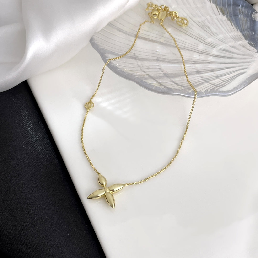 Aura LOUISETTE GOLD NECKLACE
