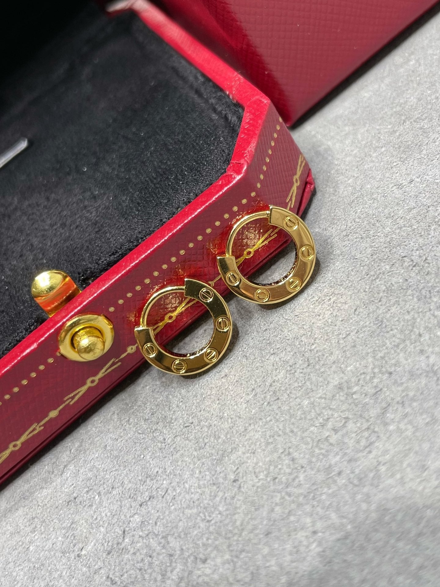 Aura LOVE MINI EARRINGS