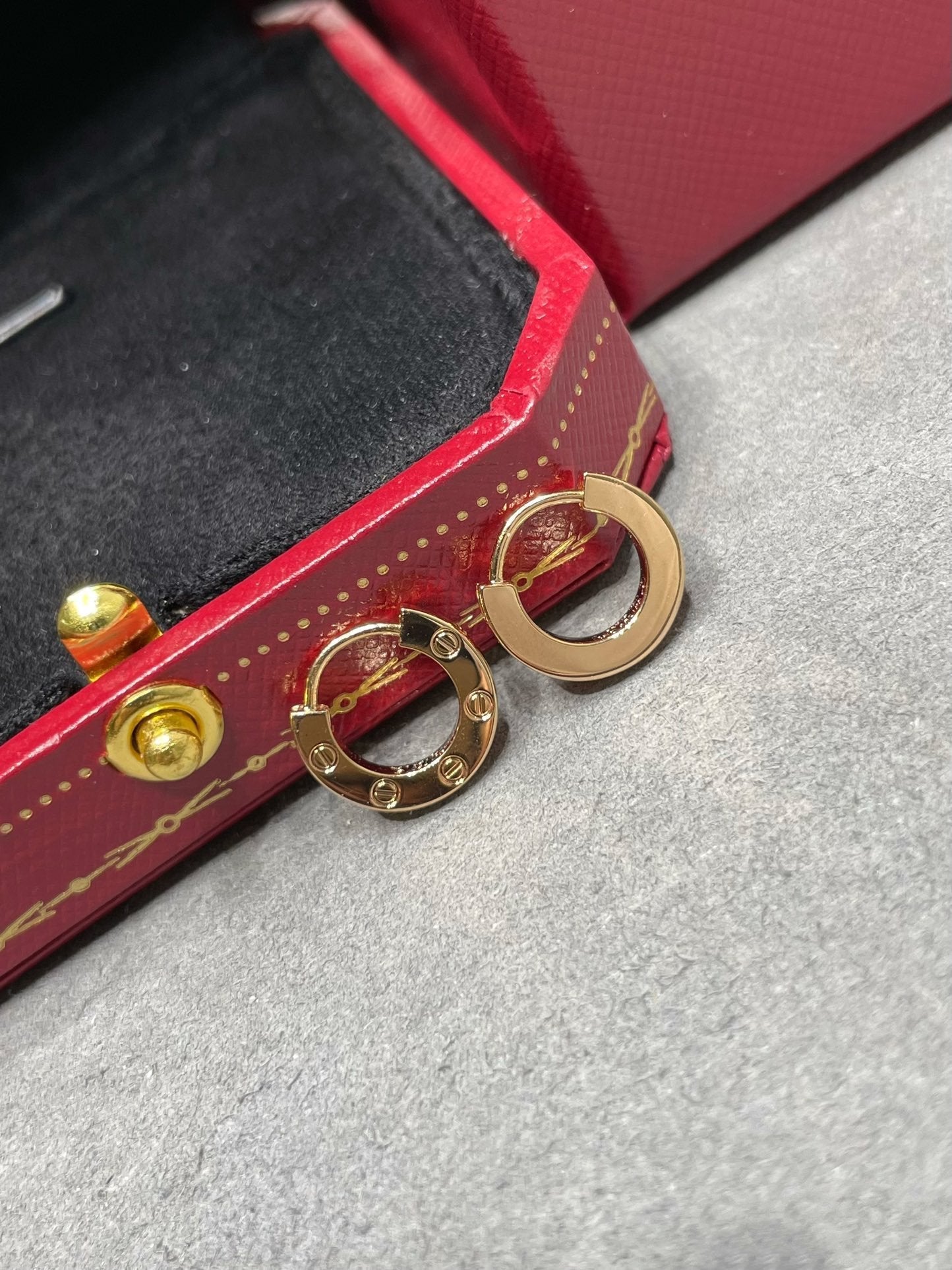 Aura LOVE MINI EARRINGS