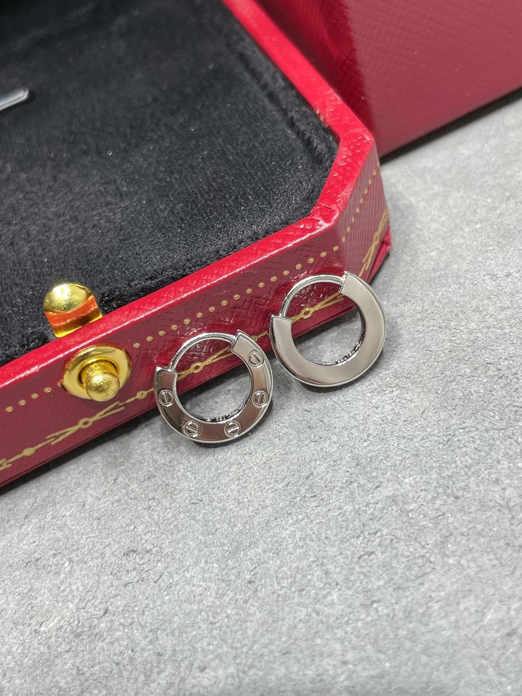 Aura LOVE MINI EARRINGS