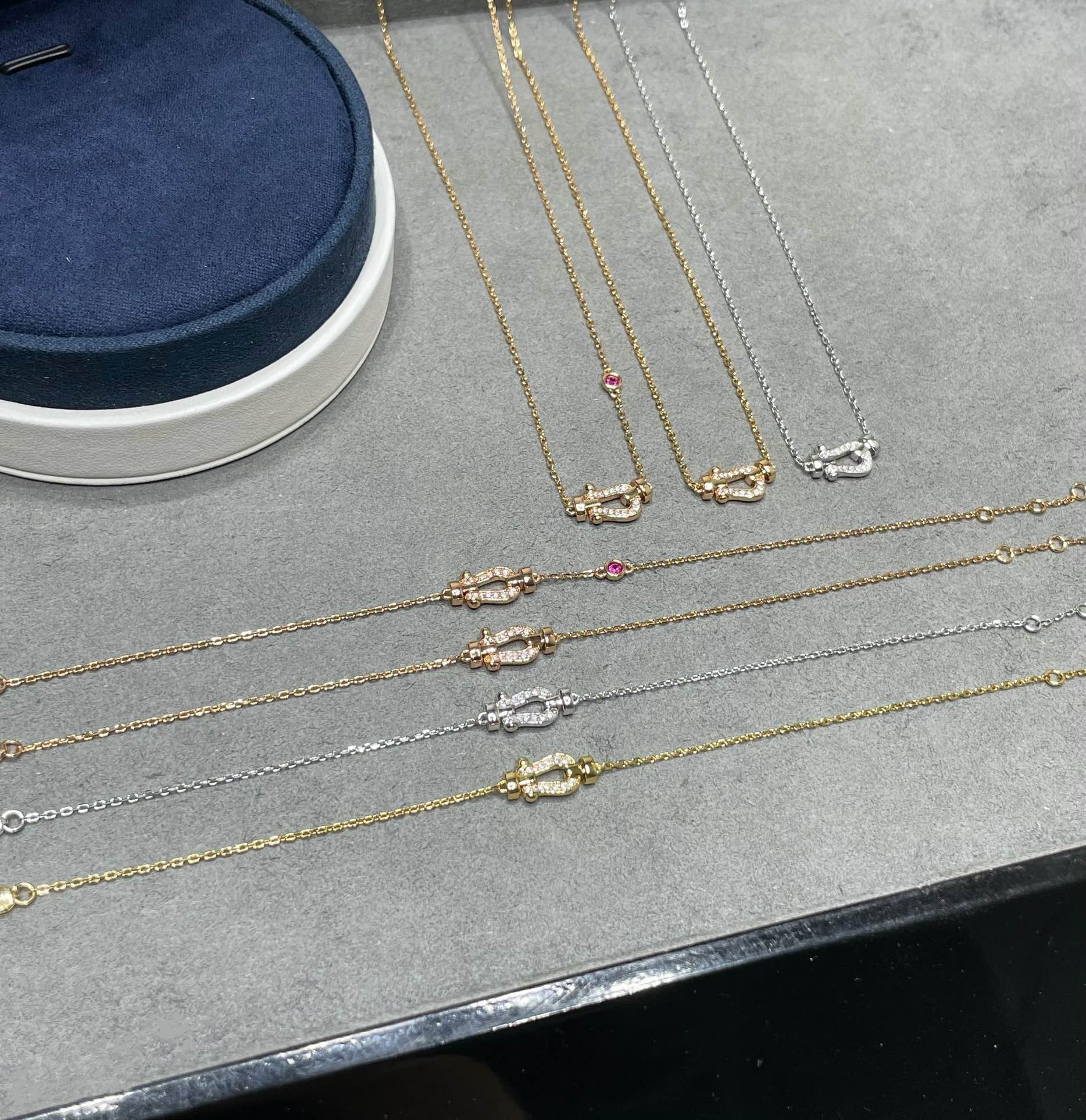 Aura FORCE 10 DIAMOND PINK GOLD NECKLACE