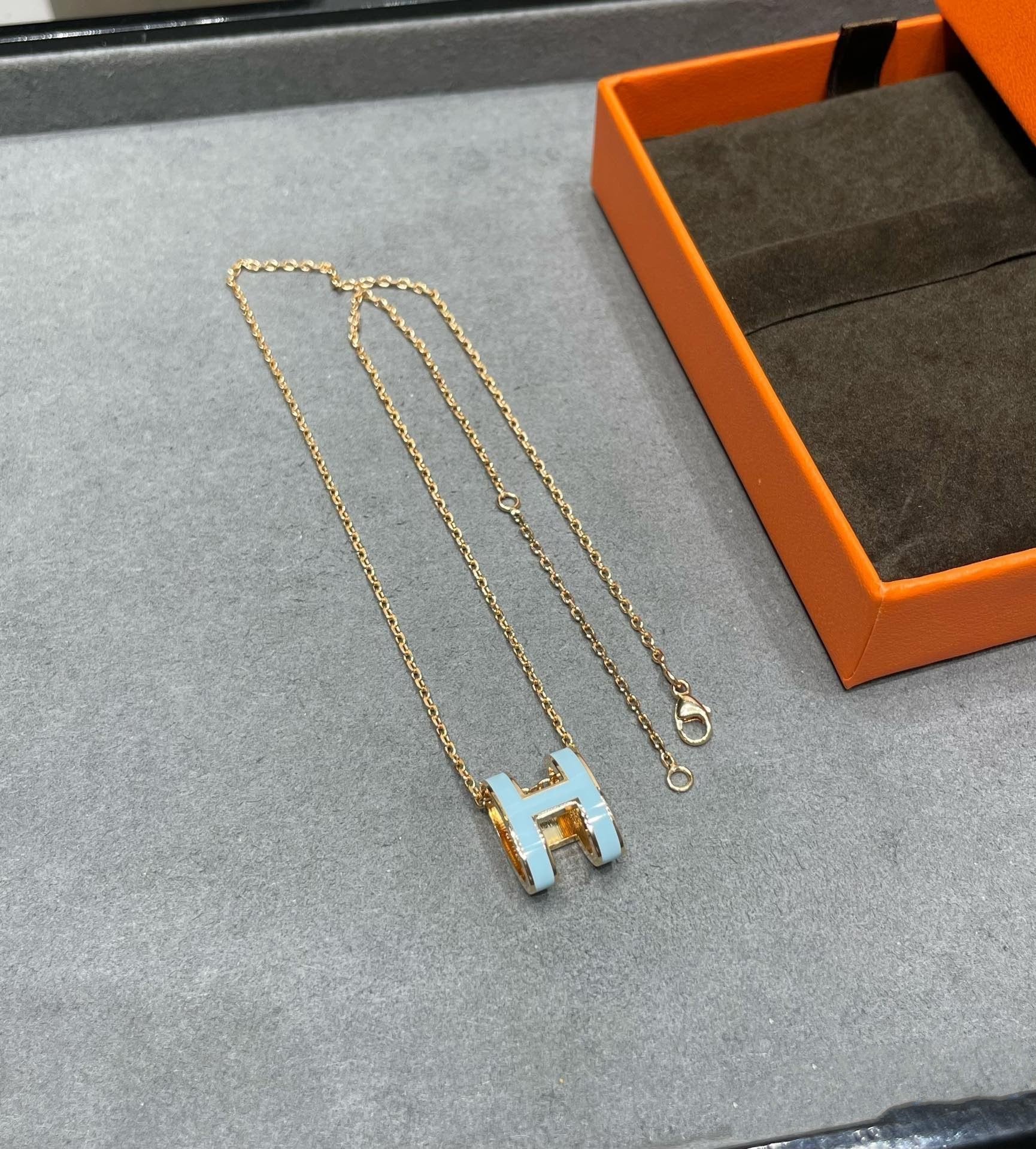 Aura POP H SKY BLUE NECKLACE