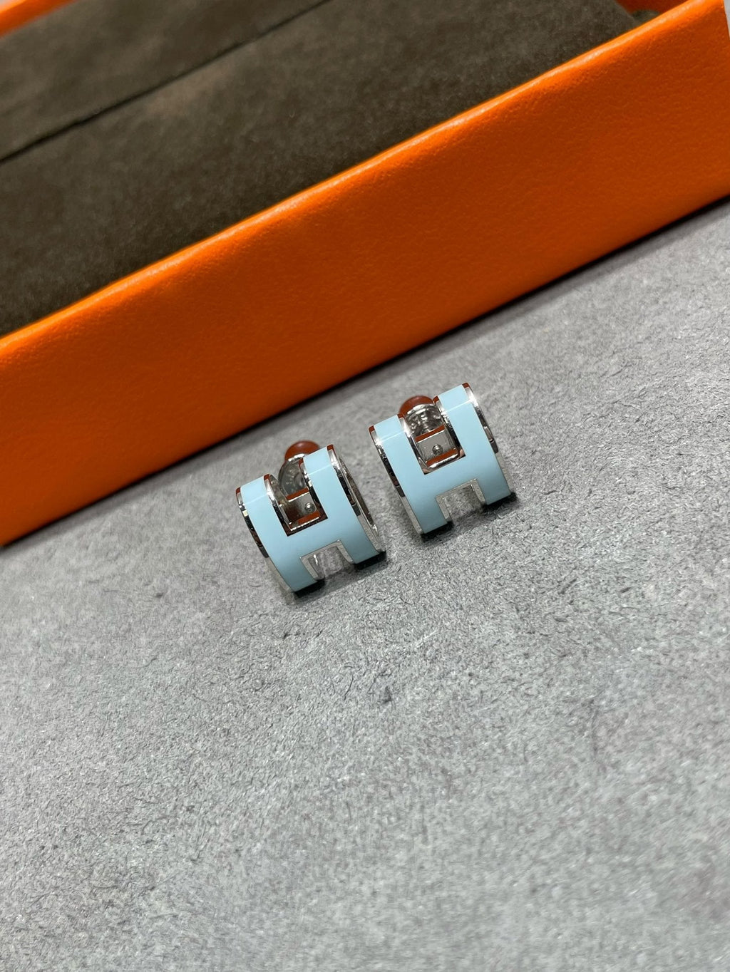 Aura POP H SKY BLUE STUD EARRINGS