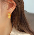 Aura LOVE 5.5MM 1 DIAMOND EARRINGS