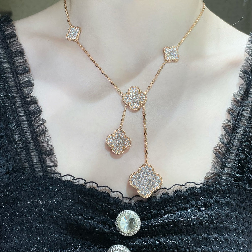 Aura CLOVER 6 MOTIF DIAMOND PAVED NECKLACE