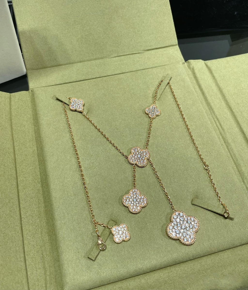 Aura CLOVER 6 MOTIF DIAMOND PAVED NECKLACE