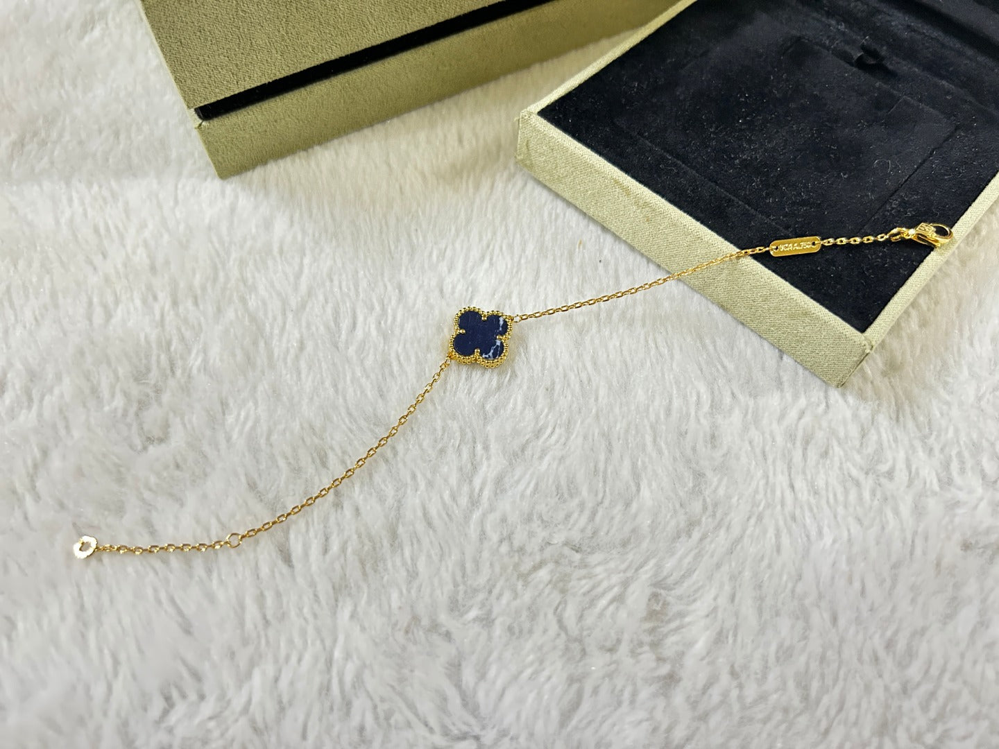 Aura CLOVER 1 MOTIF PIETERSITE BRACELET