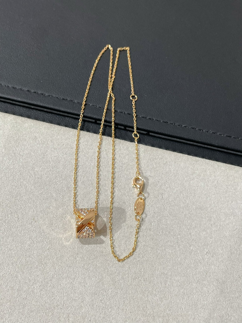 Aura LIENS EVIDENCE DIAMOND PAVED NECKLACE