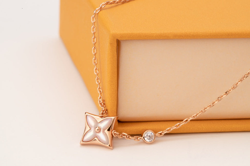 Aura STAR PINK MOP 1 DIAMANT ROSÉGOLD HALSKETTE