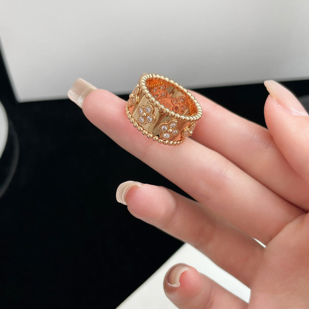 Aura PERLEE DIAMANT GROSSER RING