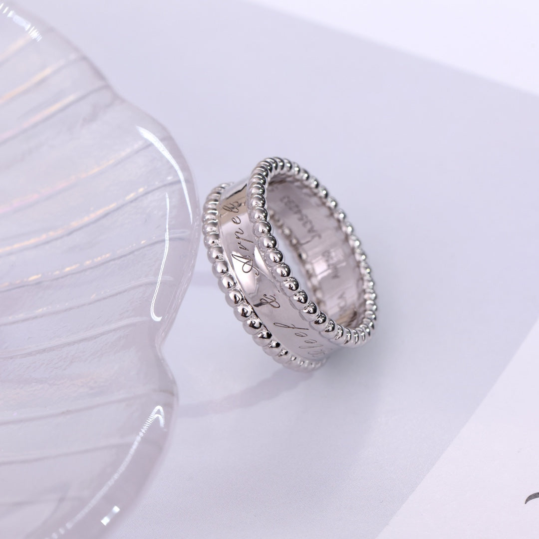Aura PERLEE SIGNATURE RING
