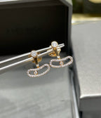 [Aura ] OHRSTECKER MOVE UNO AUS ROSÉGOLD MIT DIAMANTEN