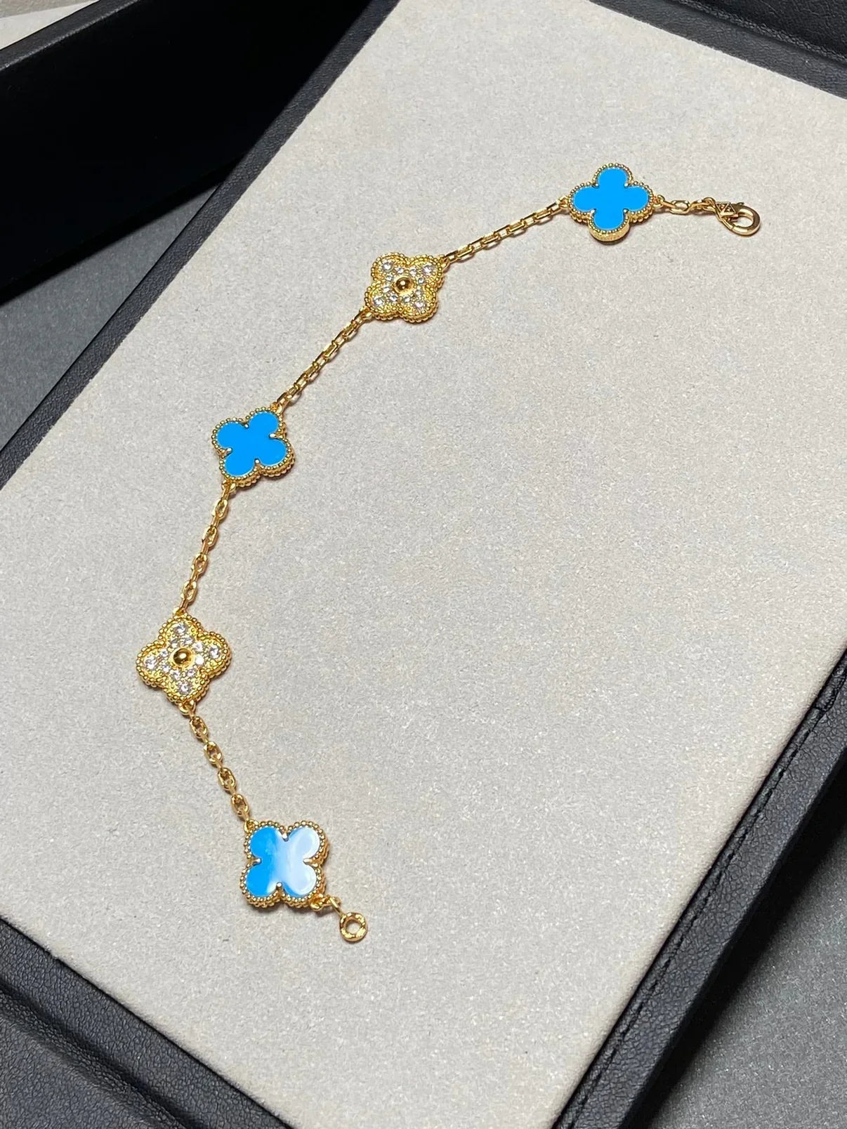 [Aura ]New CLOVER 5 MOTIF BLUE AGATE BRACELET COLLECTION