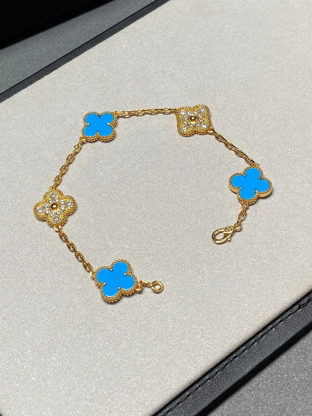 [Aura ]New CLOVER 5 MOTIF BLUE AGATE BRACELET COLLECTION