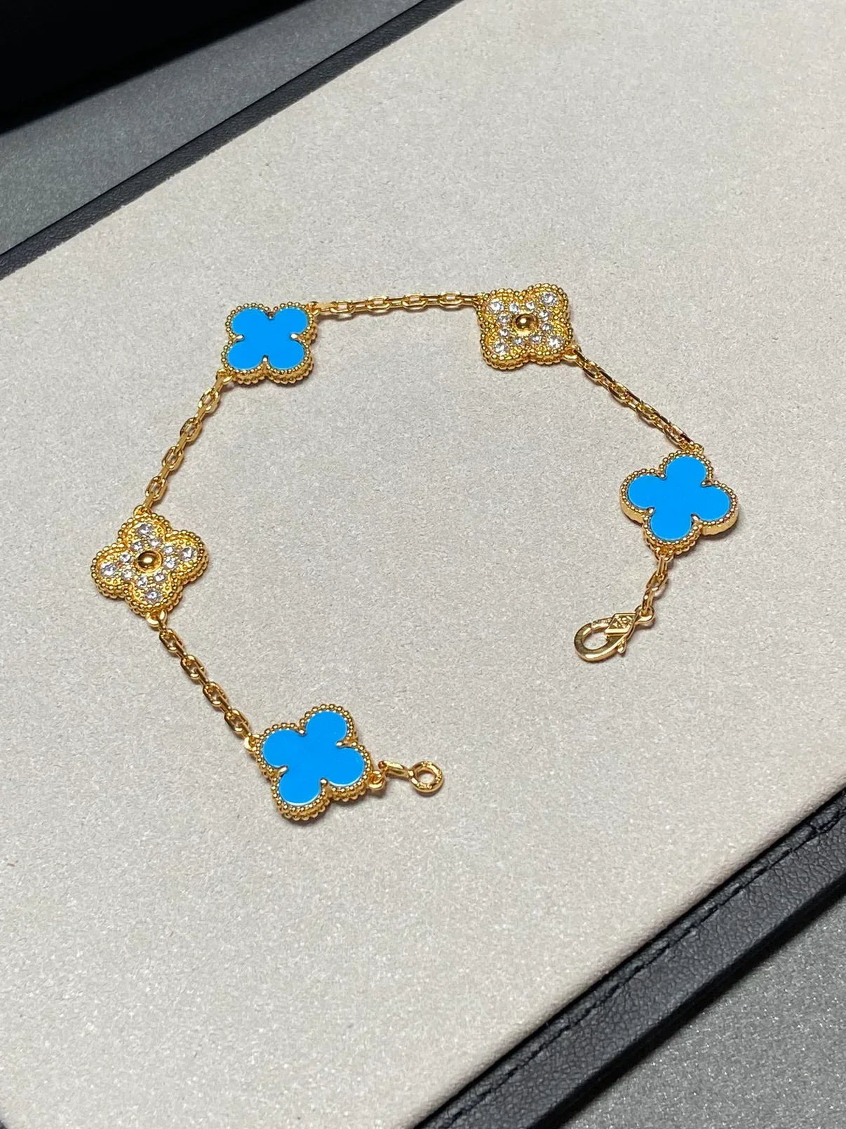 [Aura ]New CLOVER 5 MOTIF BLUE AGATE BRACELET COLLECTION