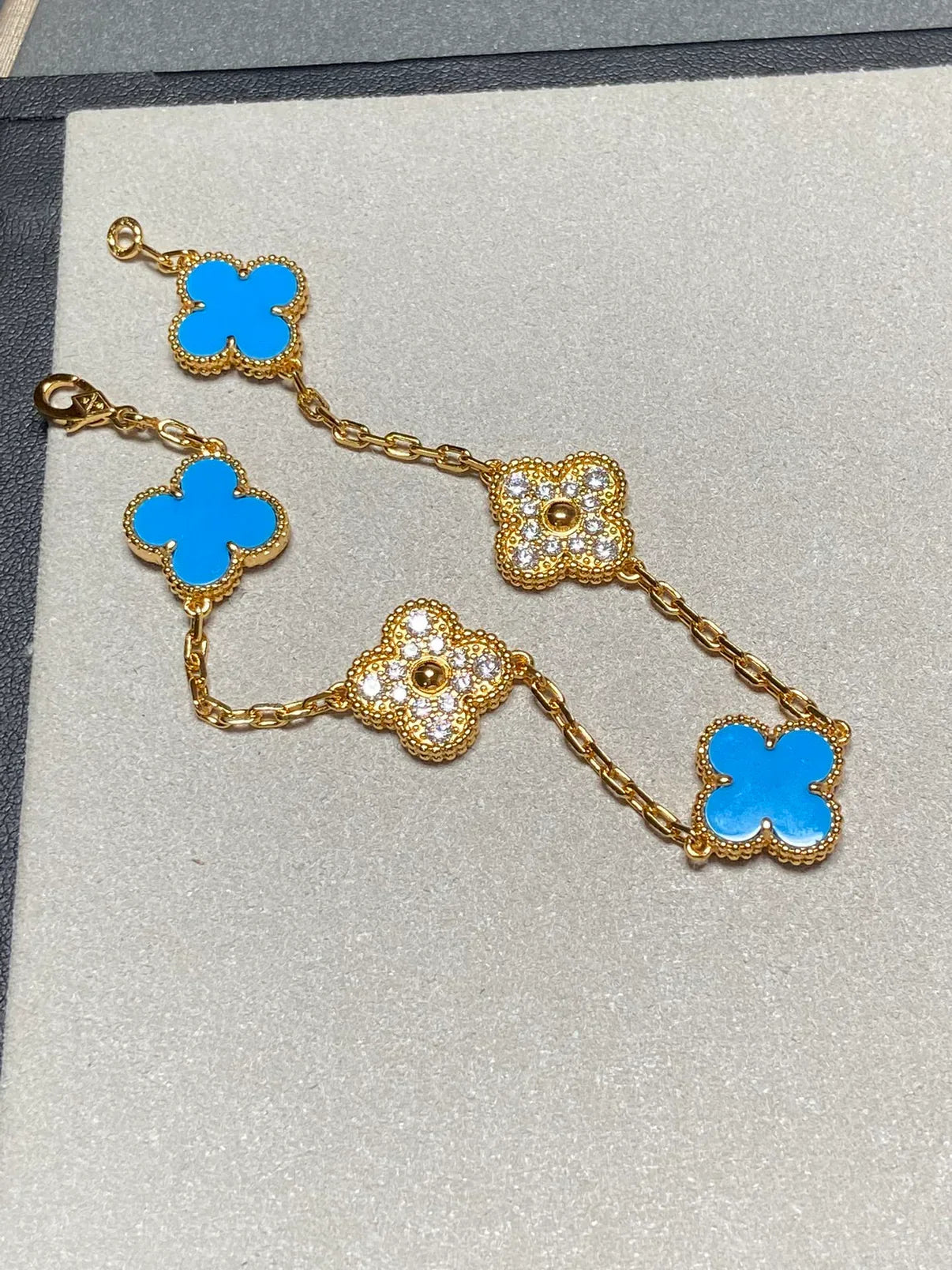 [Aura ]New CLOVER 5 MOTIF BLUE AGATE BRACELET COLLECTION