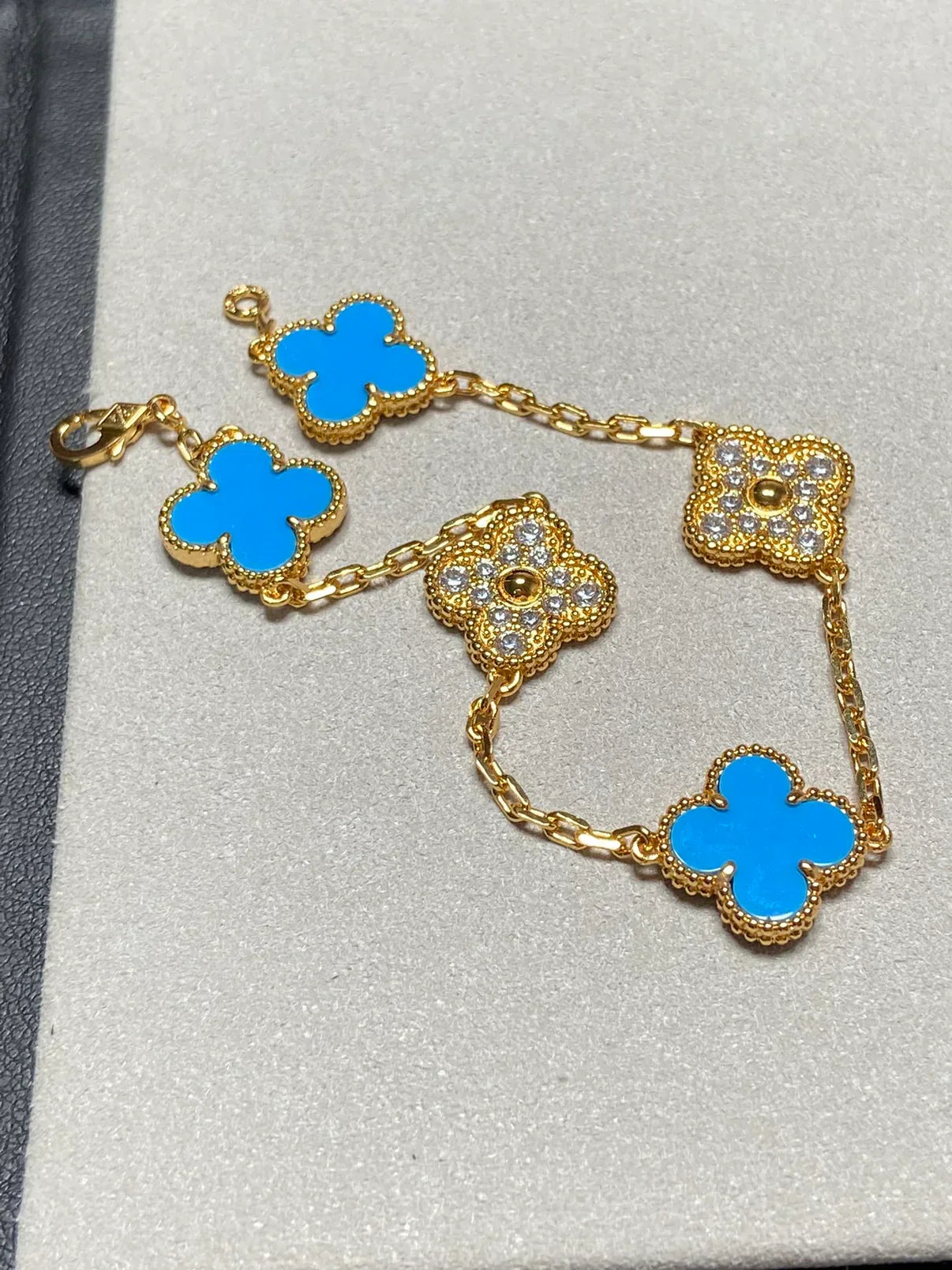 [Aura ]New CLOVER 5 MOTIF BLUE AGATE BRACELET COLLECTION