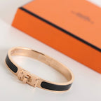 Aura HM KELLY BLACK ARMBAND