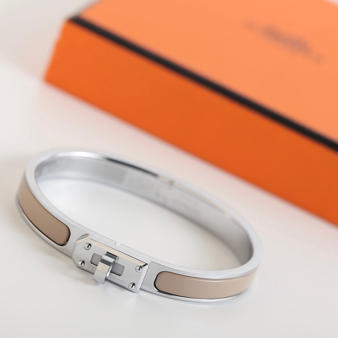 Aura HM KELLY GRAUES ARMBAND