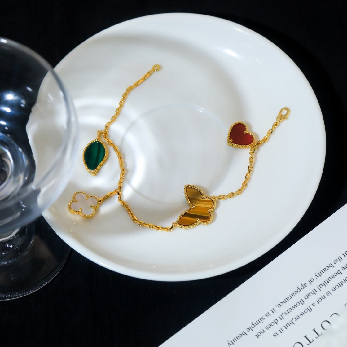 Aura LUCKY SPRING 5 MOTIF GOLD BRACELET