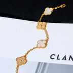 [Aura ]Neue CLOVER WHITE PEARL MOP 5 MOTIV ARMBAND-KOLLEKTION