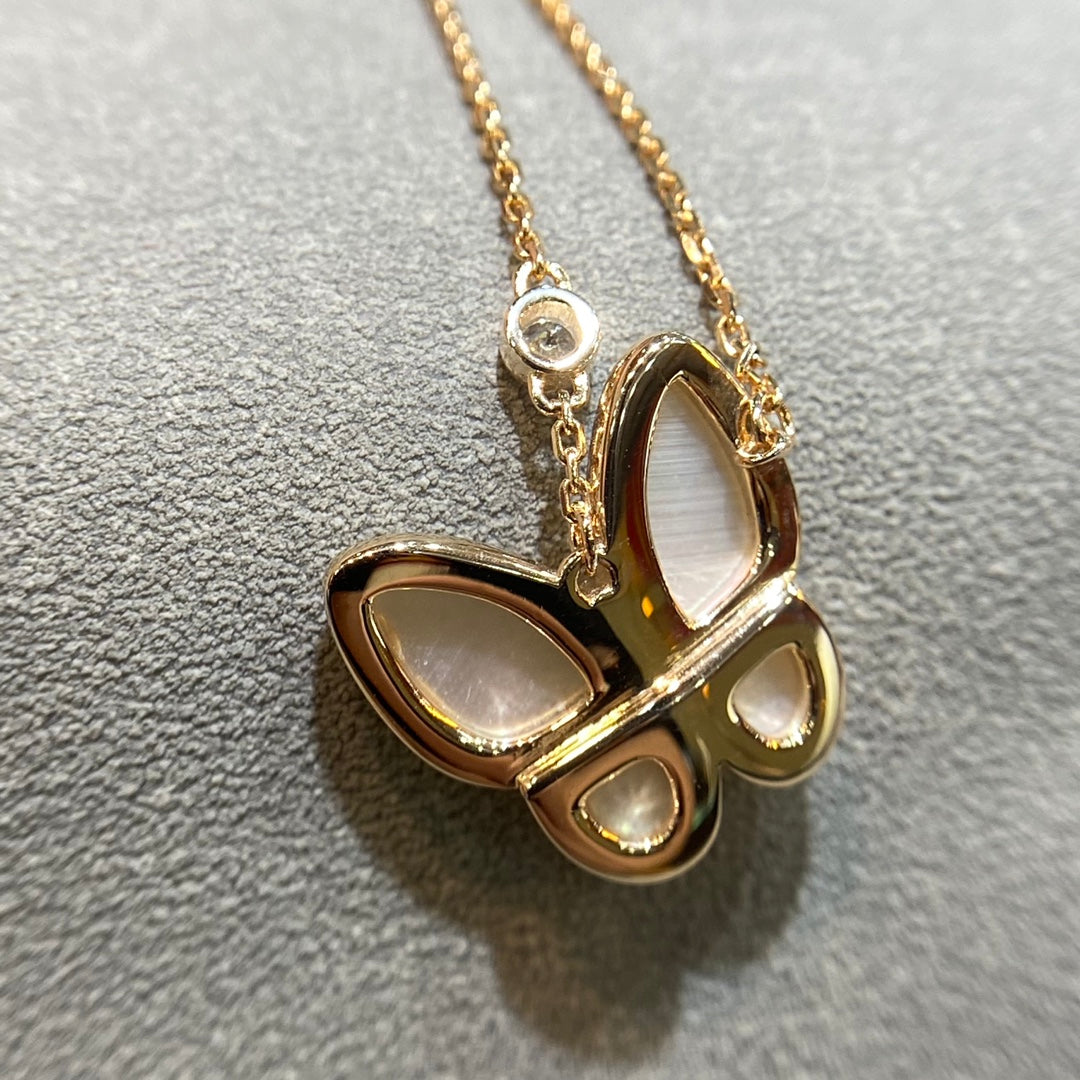 Aura BUTTERFLY MOP DIAMOND NECKLACE