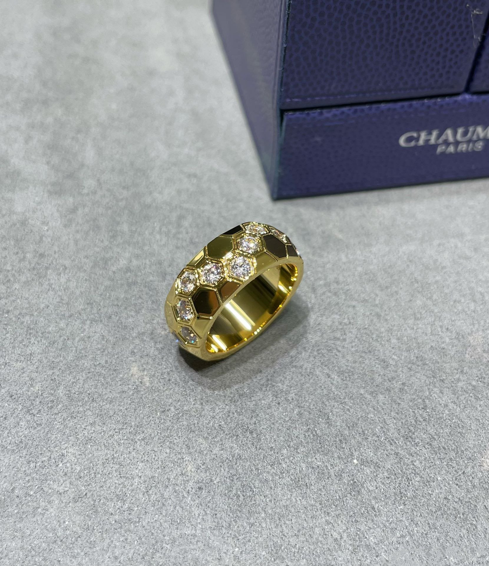 Aura BEE LOVE DIAMOND GROSSER RING