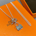 Aura CONSTANCE PEDANT SILVER NECKLACE