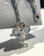 [Aura ]New  CLOVER 5 MOTIF LASER BRACELET COLLECTION