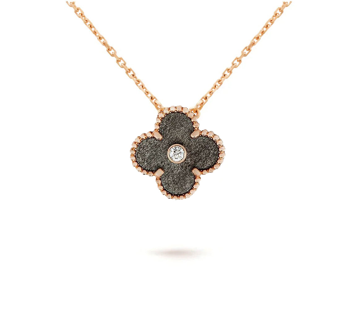 Aura CHRISTMAS LIMITED EDITION NECKLACE COLLECTION