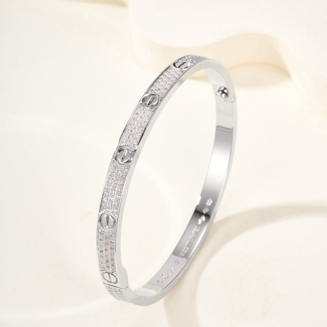 Aura LOVE BRACELET 4.8MM DIAMOND-PAVED