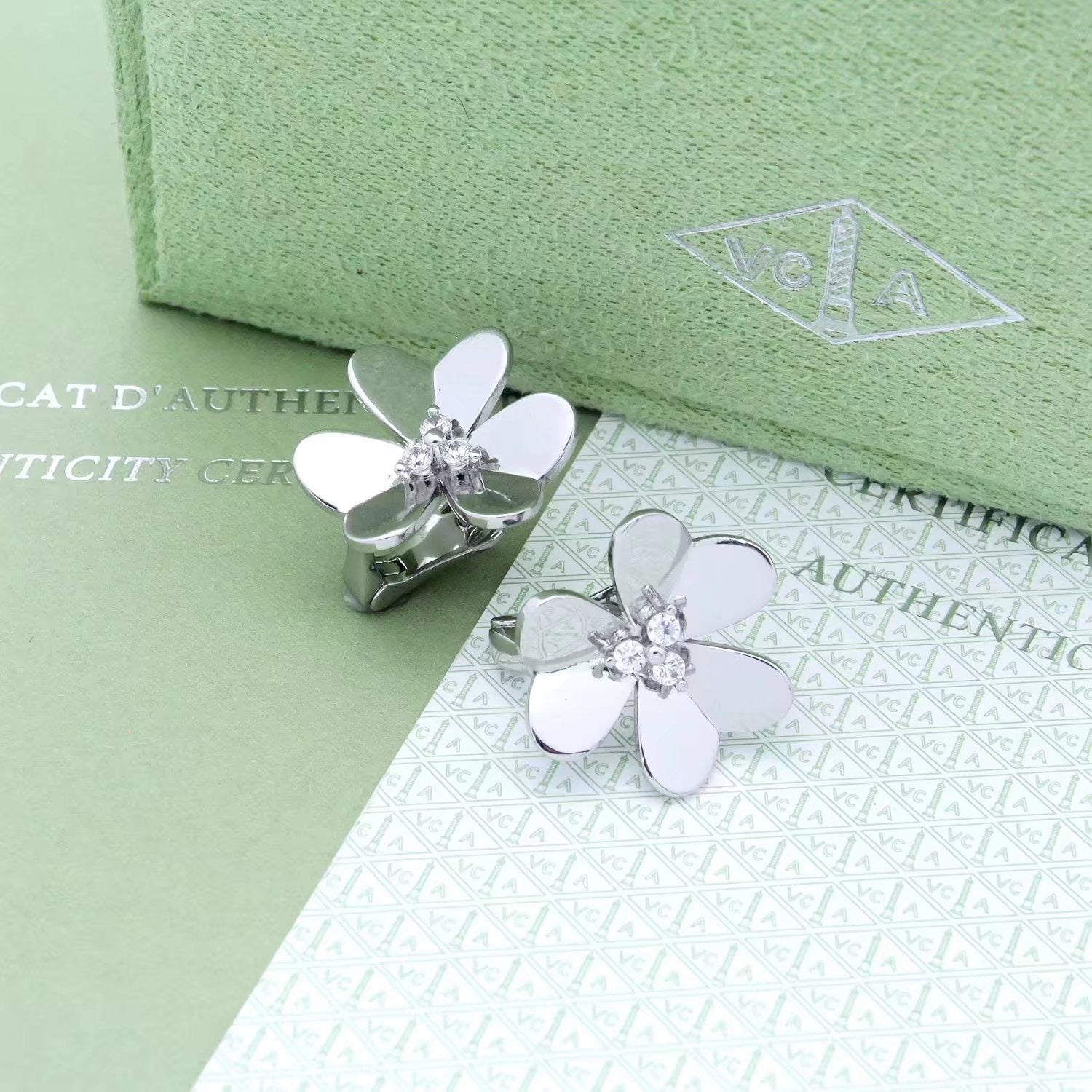 Aura FRIVOLE EARRINGS- LARGE MODEL