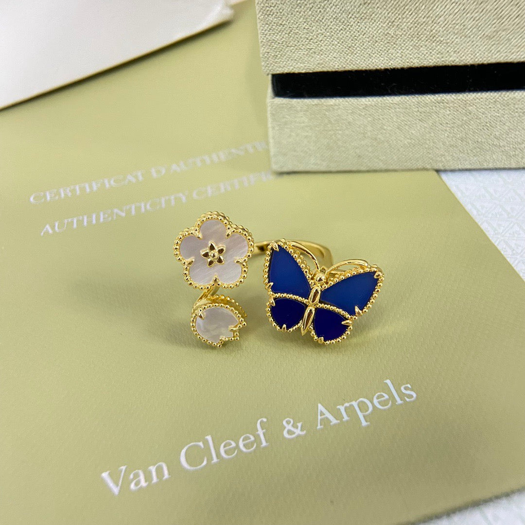 [Aura ] 2026 NEW MODEL SPRING LUCKY 3 MOTIF GOLD RING