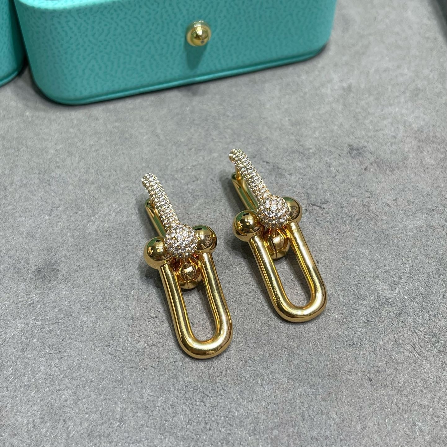 [Aura ] TF U-shaped diamond earrings