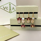 Aura LUCKY LADYBUG WEISSE PERLMUTT-OHRRINGE