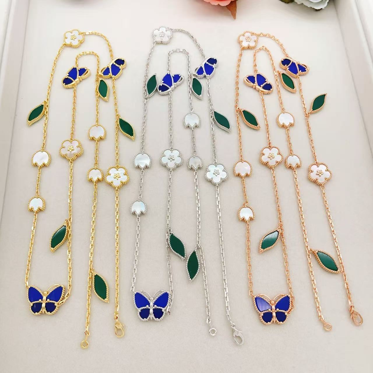 [Aura ] 26 NEW CLOVER 15 MOTIFS LUCKY NECKLACE