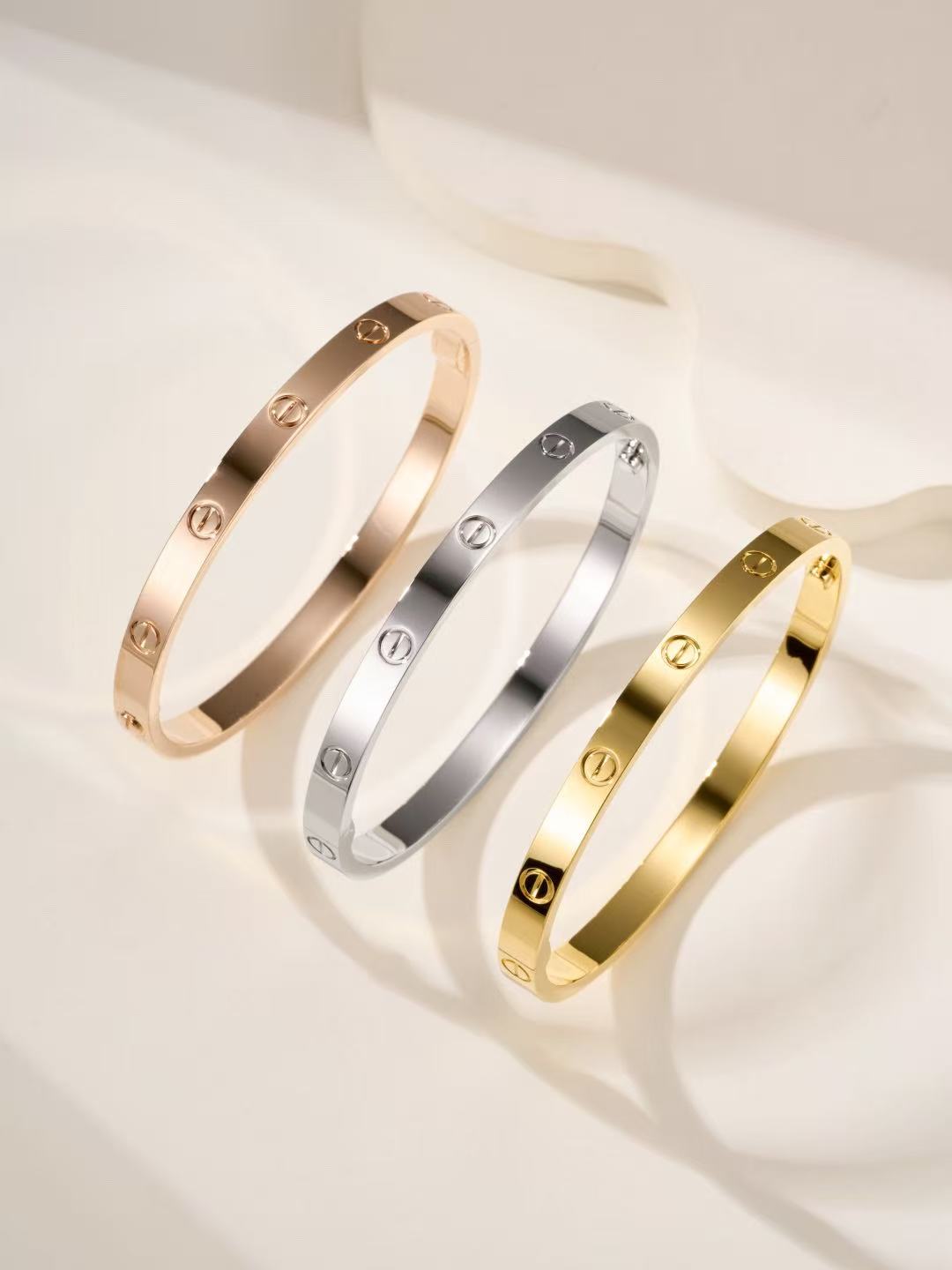 Aura LOVE BRACELET 4.8MM