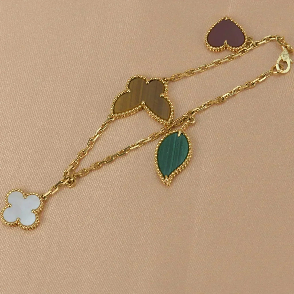 Aura LUCKY SPRING 5 MOTIF GOLD BRACELET