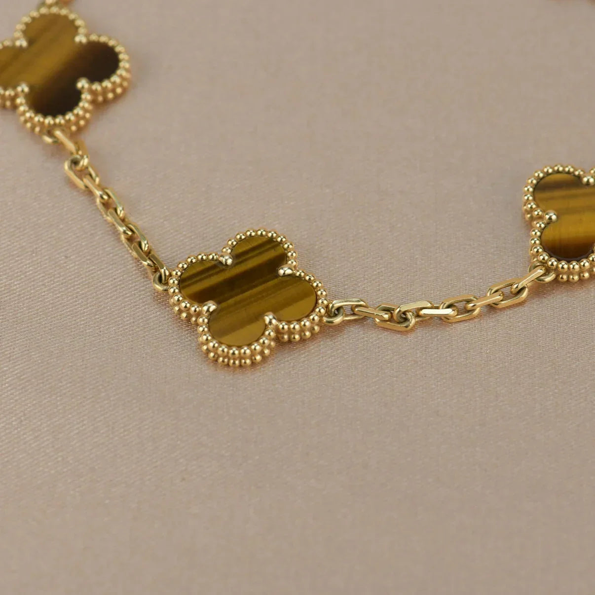 [Aura ]New  CLOVER 5 MOTIFS TIGER EYE BRACELET COLLECTION