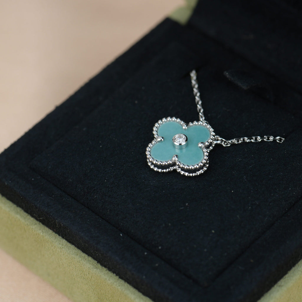 Aura CLOVER 15MM DIAMOND SVRES PORCELAIN  NECKLACE SILVER