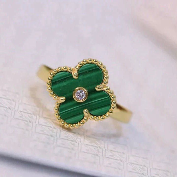 Aura CLOVER MALACHITE RING GOLD DIAMOND