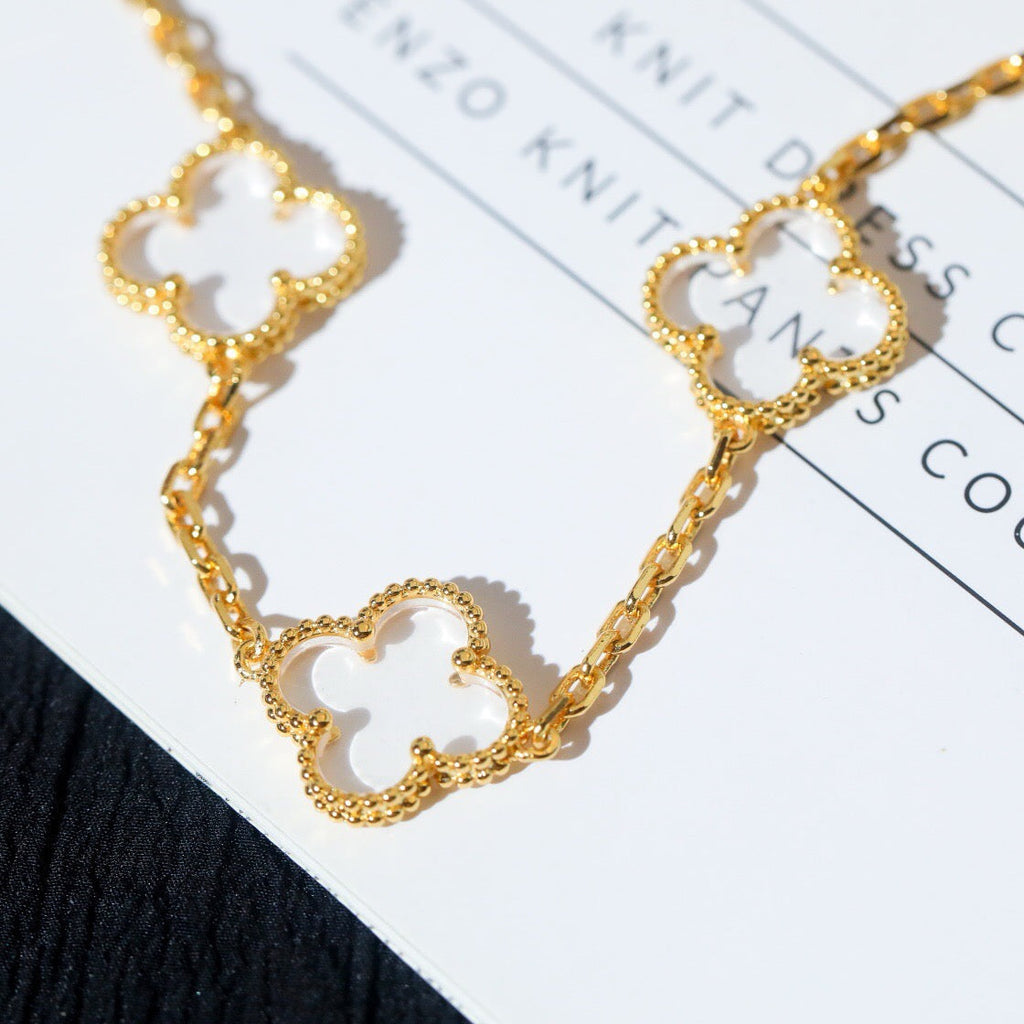 [Aura ]New CLOVER 5 MOTIF ROCK CRYSTAL BRACELET