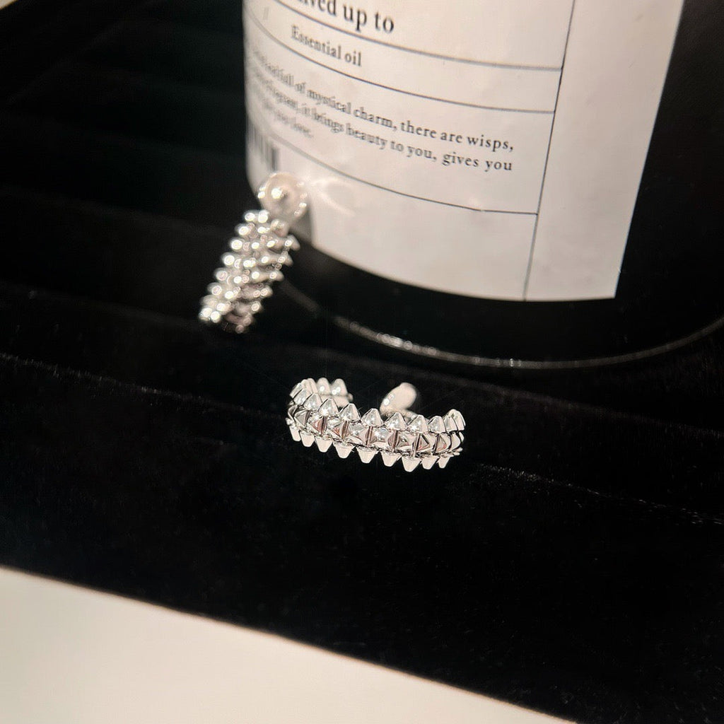 Aura CLASH SMALL HOOP EARRINGS