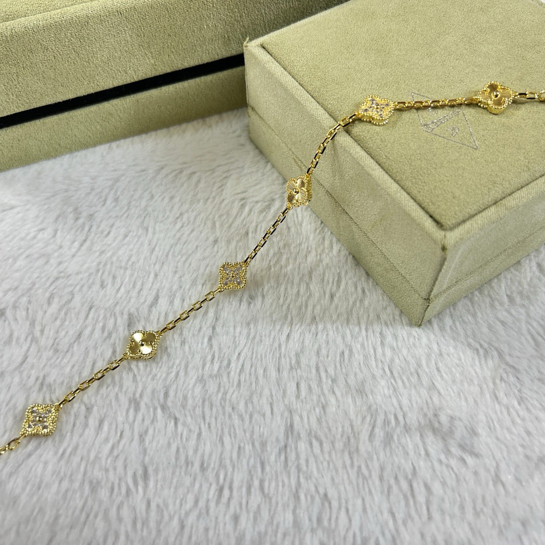 [Aura ]CLOVER 6 MOTIF DIAMOND LASER BRACELET