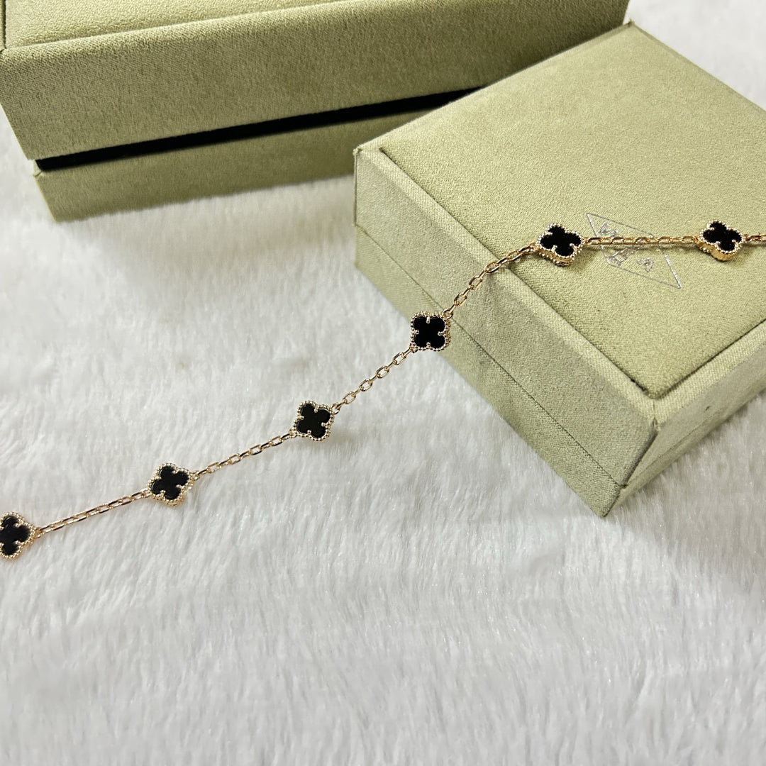 [Aura ]CLOVER 6 MOTIF  ONYXS BRACELET