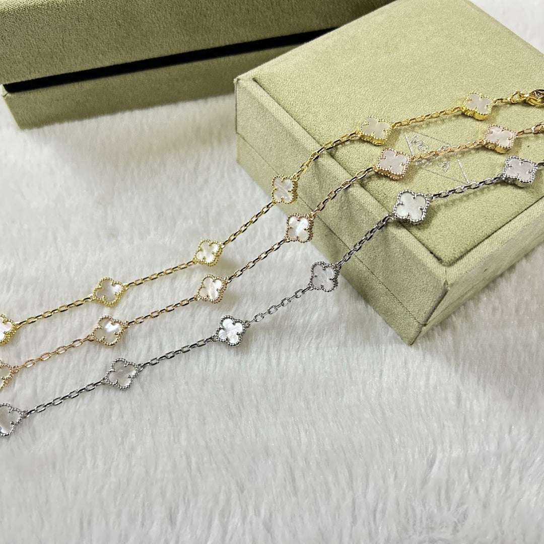 [Aura ]CLOVER 6 MOTIF WHITE MOP BRACELET