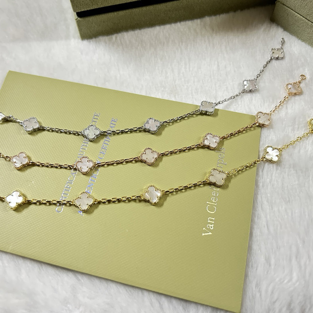[Aura ]CLOVER 6 MOTIF WHITE MOP BRACELET