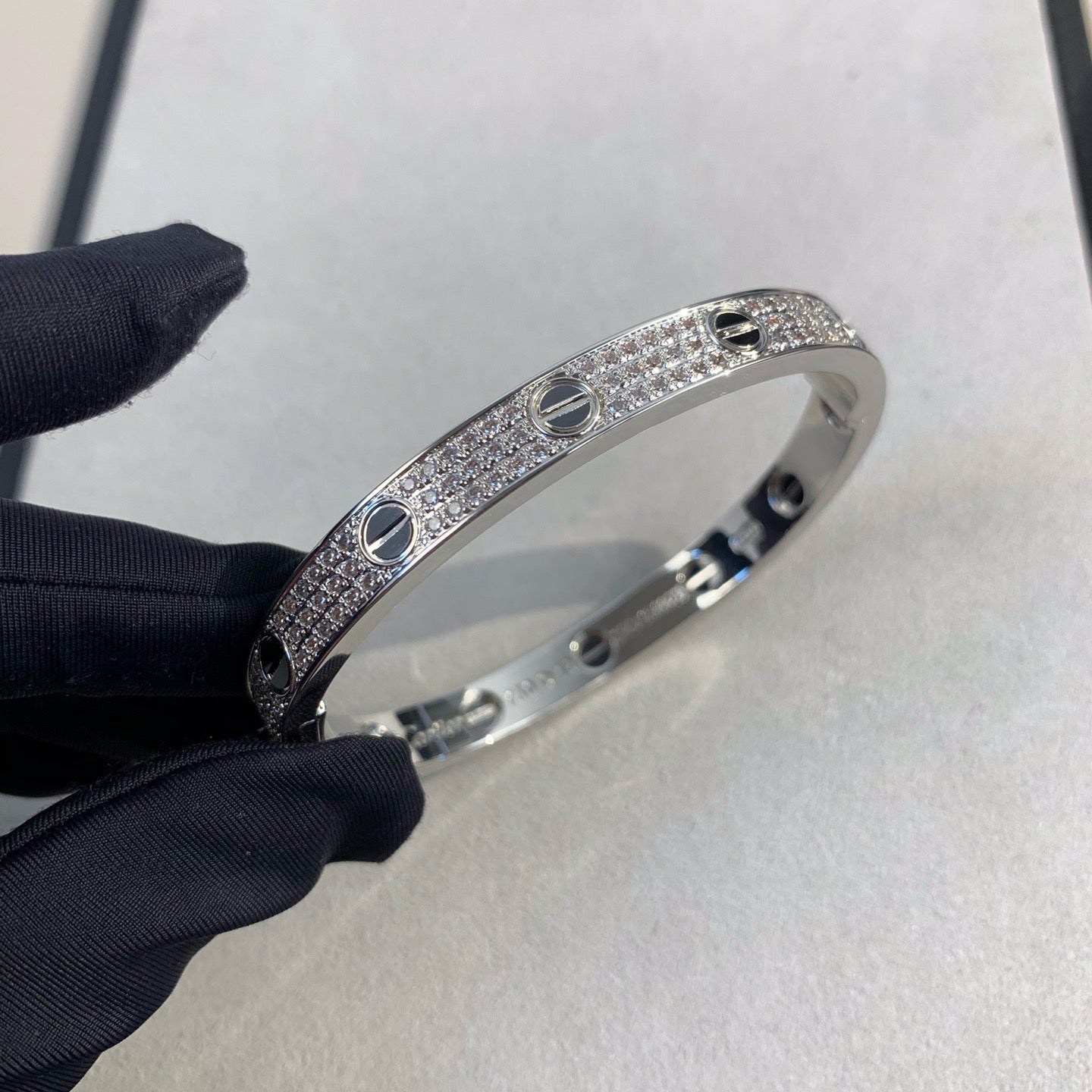 Aura LOVE BRACELET 6.1MM DIAMOND-PAVED CERAMIC