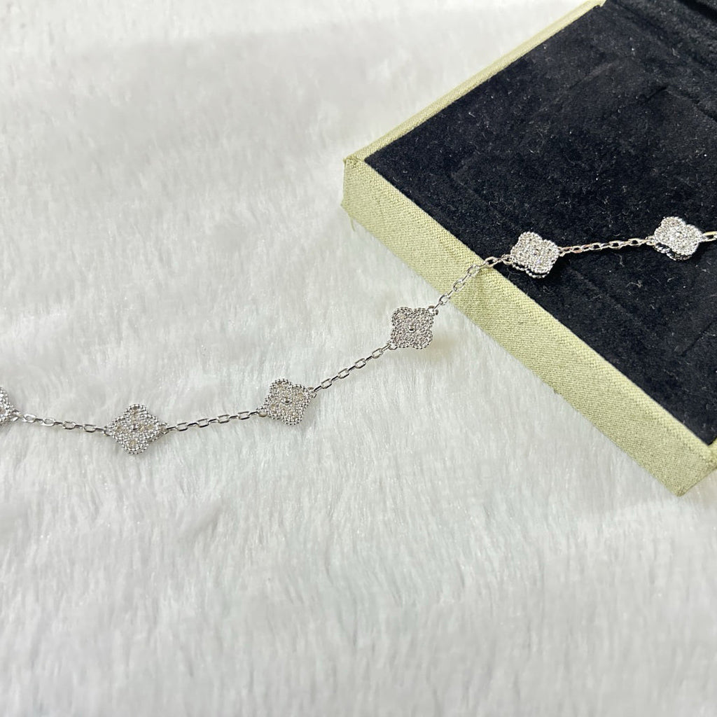 [Aura ]New CLOVER 6 MOTIF DIAMOND BRACELET